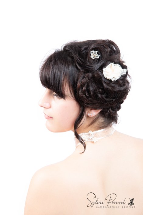 Coiffure de mariée cheveux courts